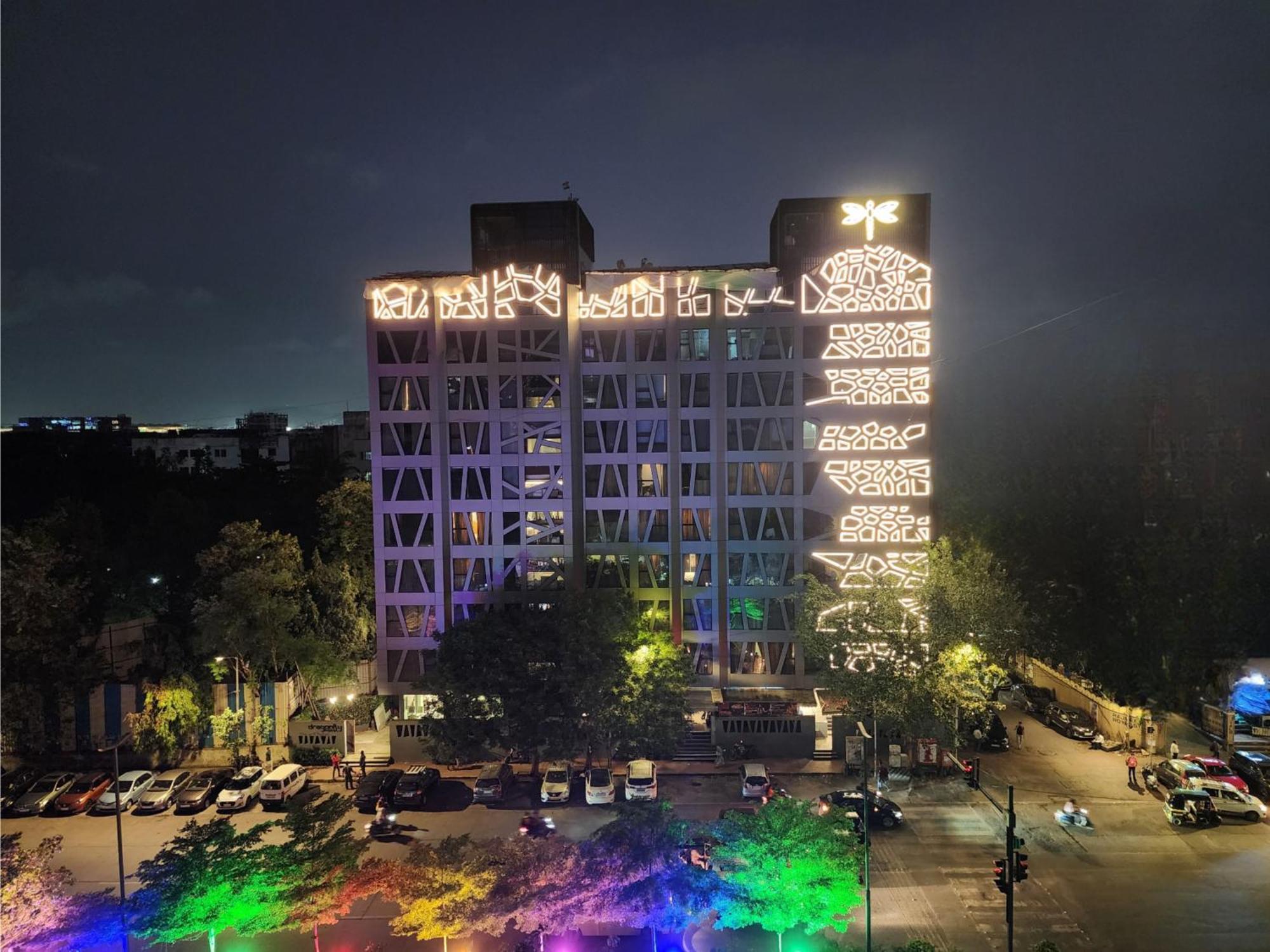 Dragonfly Hotel - The Art Hotel Mumbai Exterior photo