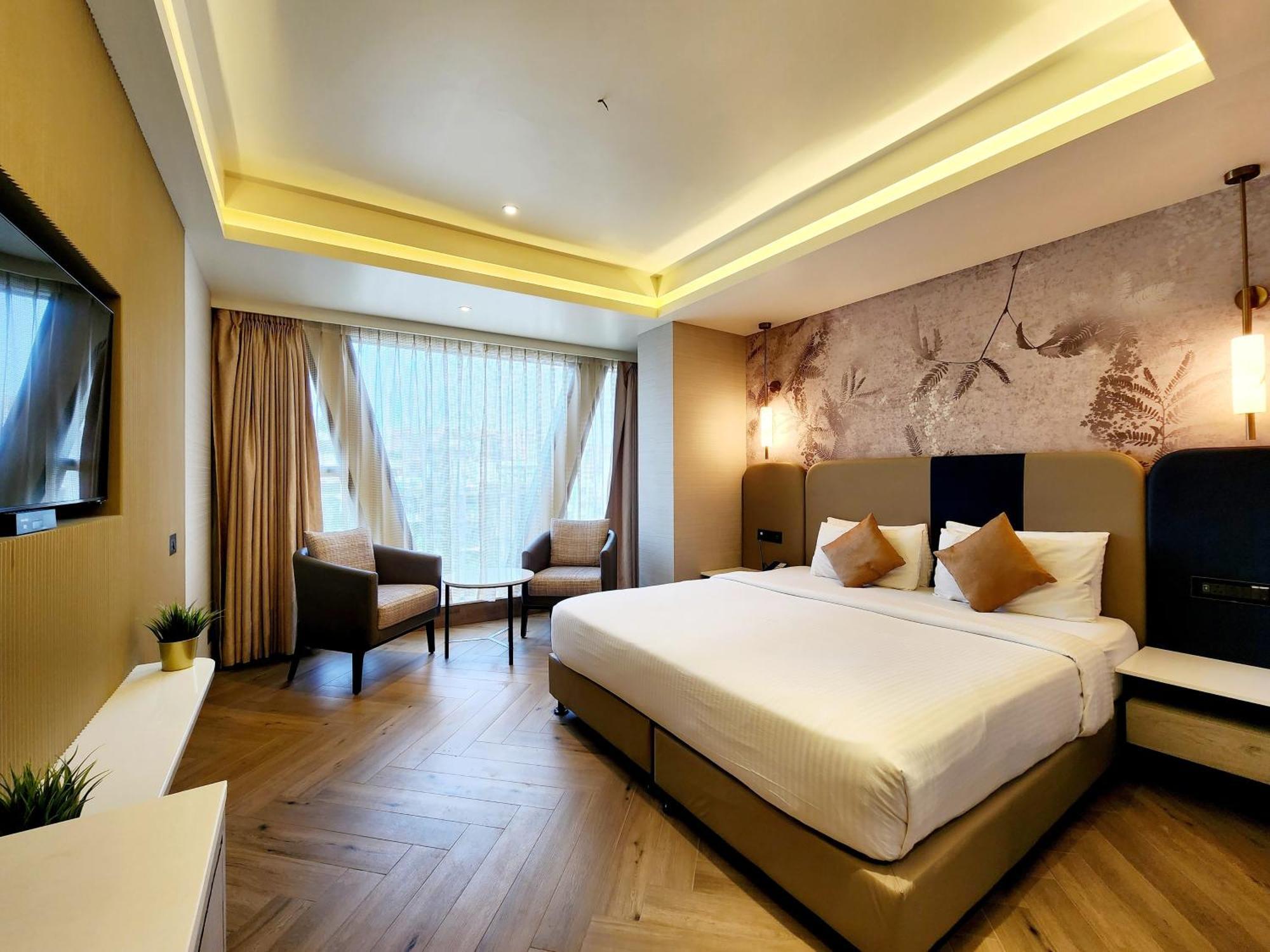 Dragonfly Hotel - The Art Hotel Mumbai Exterior photo