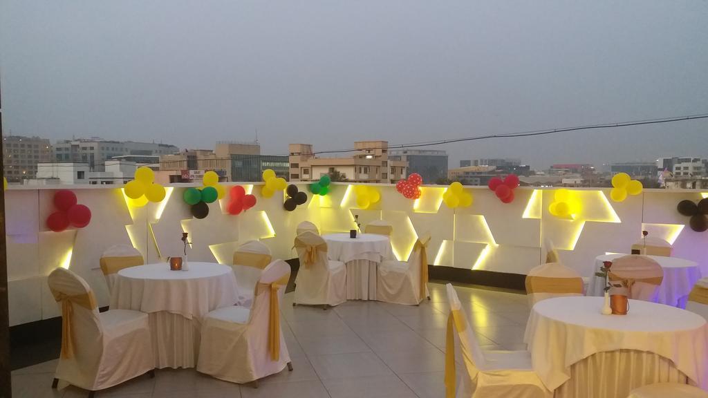 Dragonfly Hotel - The Art Hotel Mumbai Exterior photo