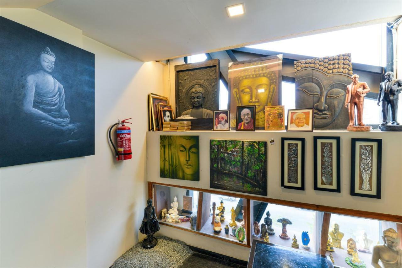Dragonfly Hotel - The Art Hotel Mumbai Exterior photo